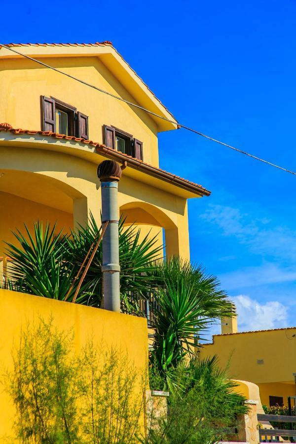 Casa Vacanze L'Orizzonte Aparthotel Валдериче Екстериор снимка