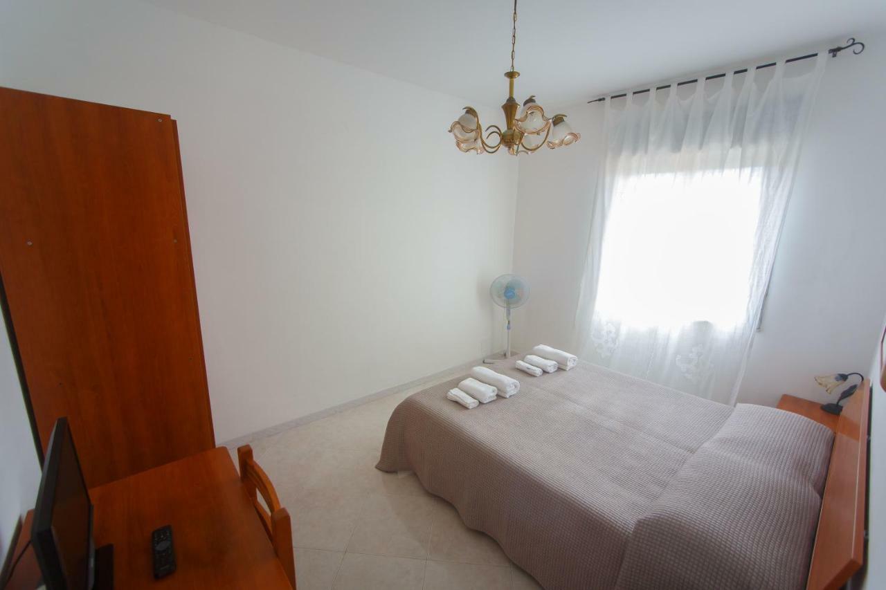 Casa Vacanze L'Orizzonte Aparthotel Валдериче Екстериор снимка