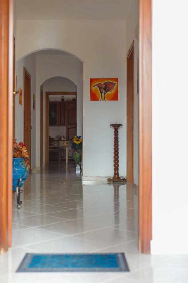 Casa Vacanze L'Orizzonte Aparthotel Валдериче Екстериор снимка