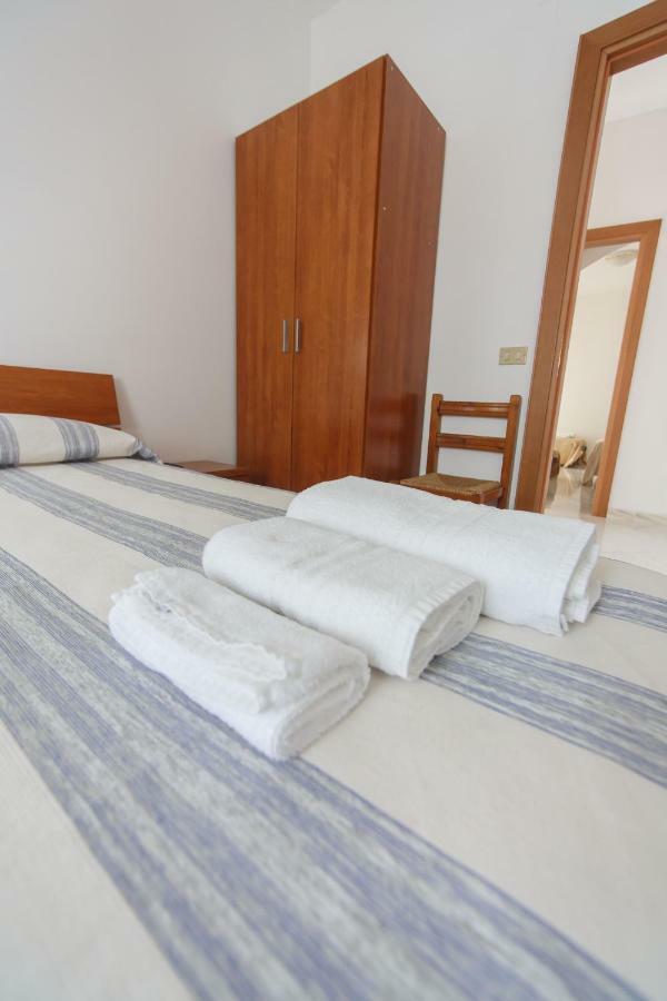 Casa Vacanze L'Orizzonte Aparthotel Валдериче Екстериор снимка