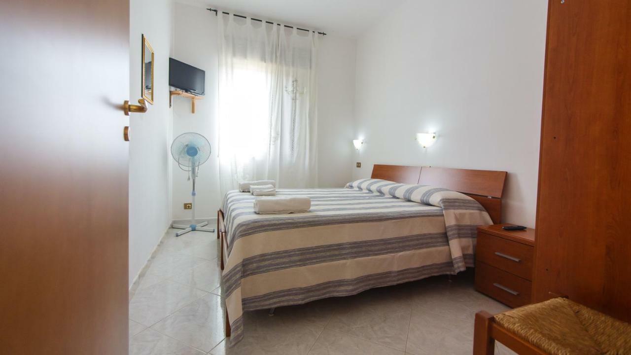 Casa Vacanze L'Orizzonte Aparthotel Валдериче Екстериор снимка